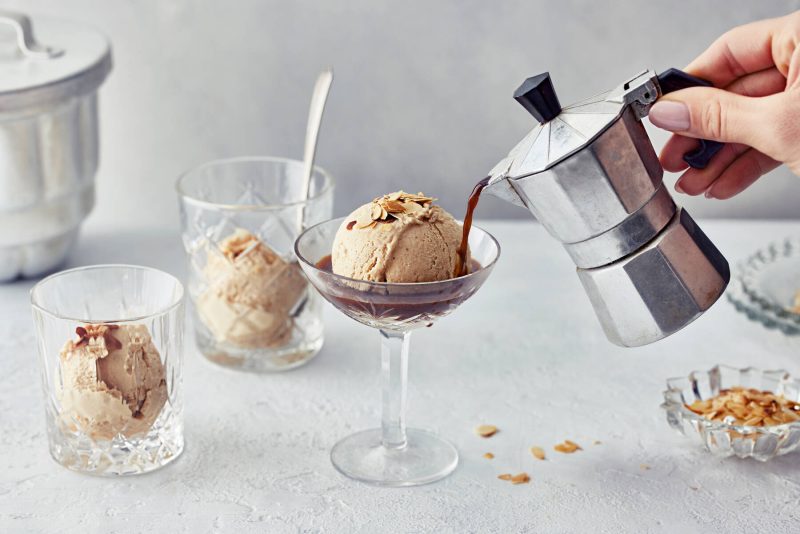 Affogato eli italialainen kahvijälkiruoka