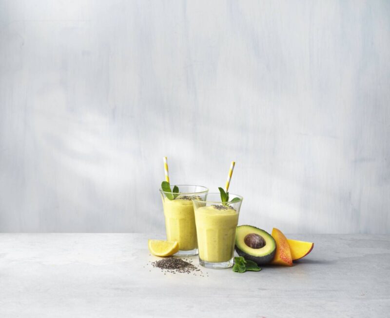 Mango- och avokadosmoothie