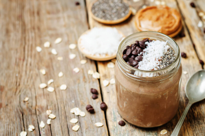 Overnight oats med proteinmousse med choklad